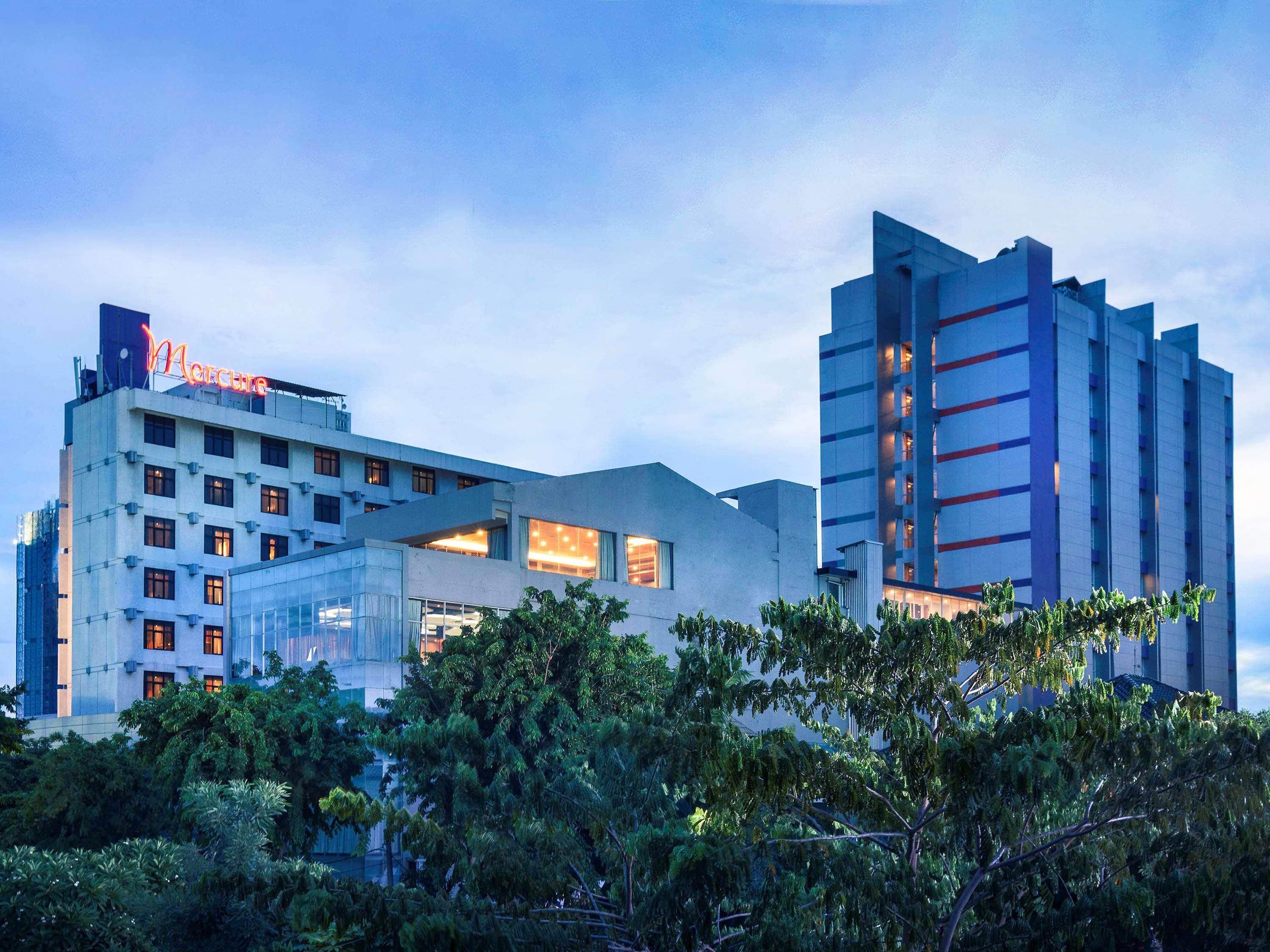 Mercure סוראבאיה מראה חיצוני תמונה